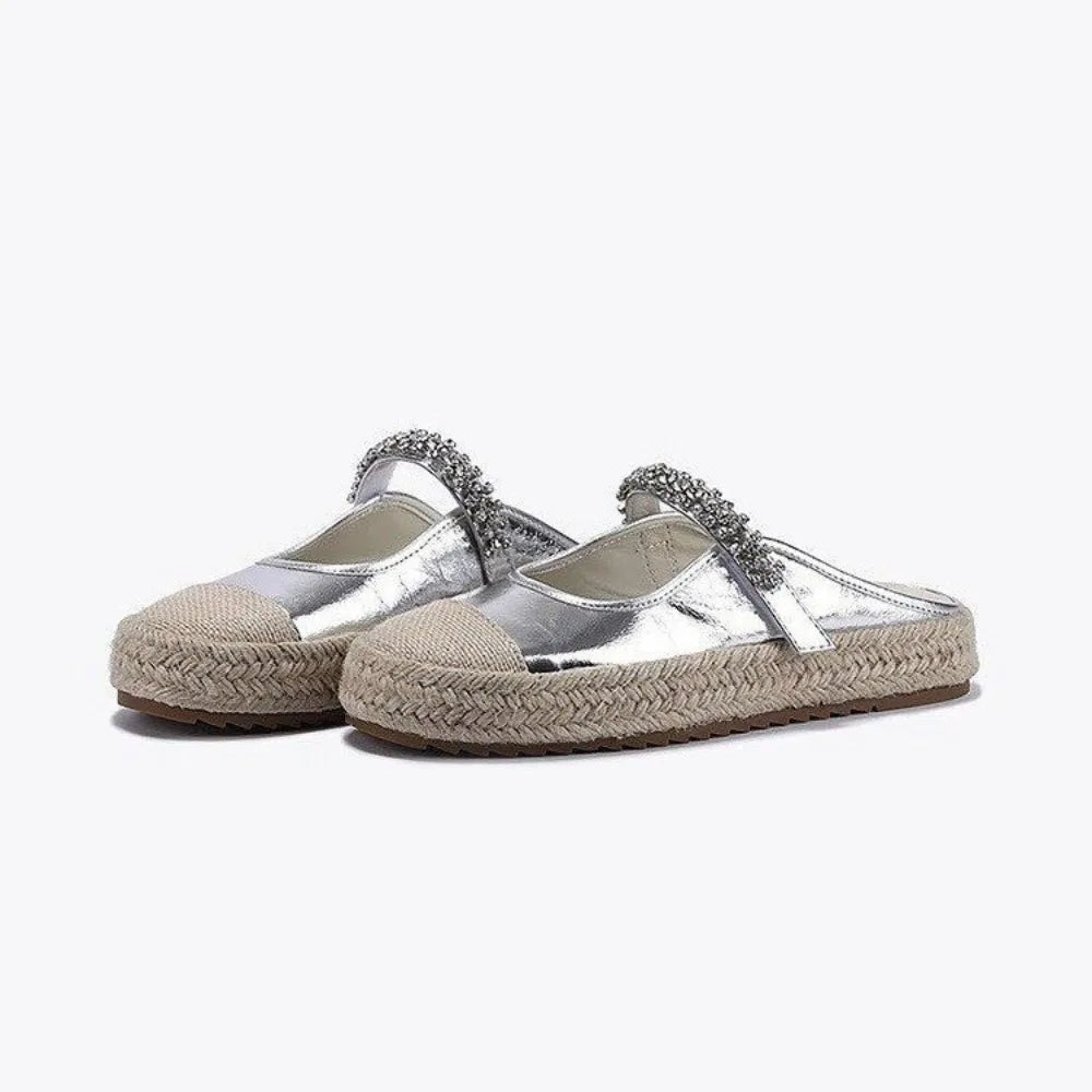 Scarpe estive nuove da donna in tela