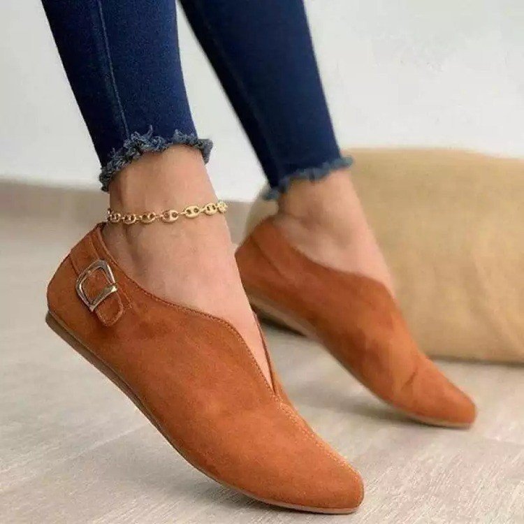 Scarpe singole da donna in pelle scamosciata con punta a punta