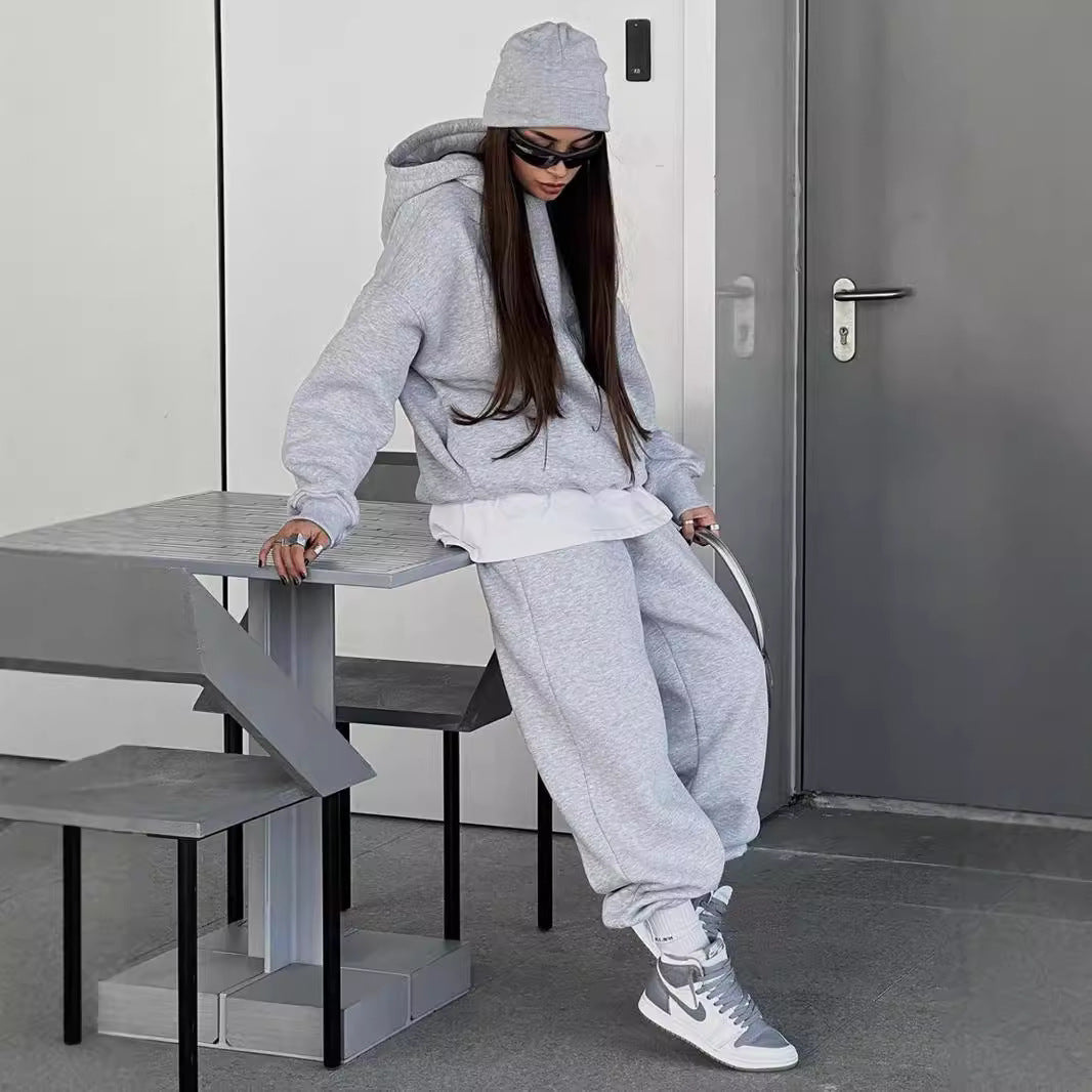 Felpa con cappuccio e pantaloni a gamba piccola set