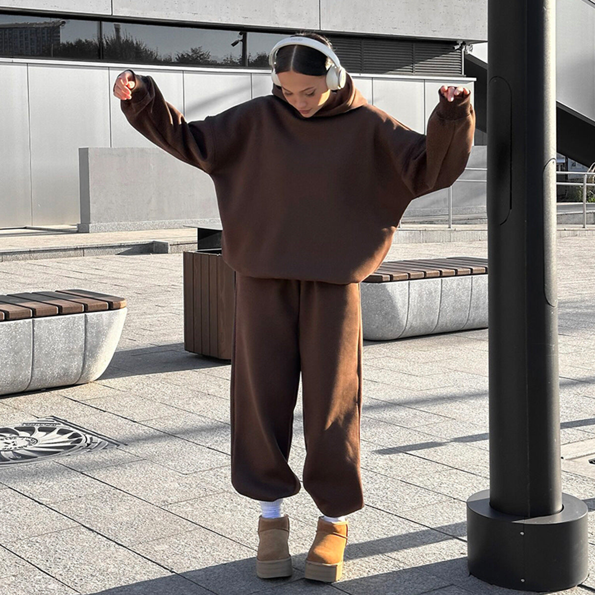 Felpa con cappuccio e pantaloni a gamba piccola set